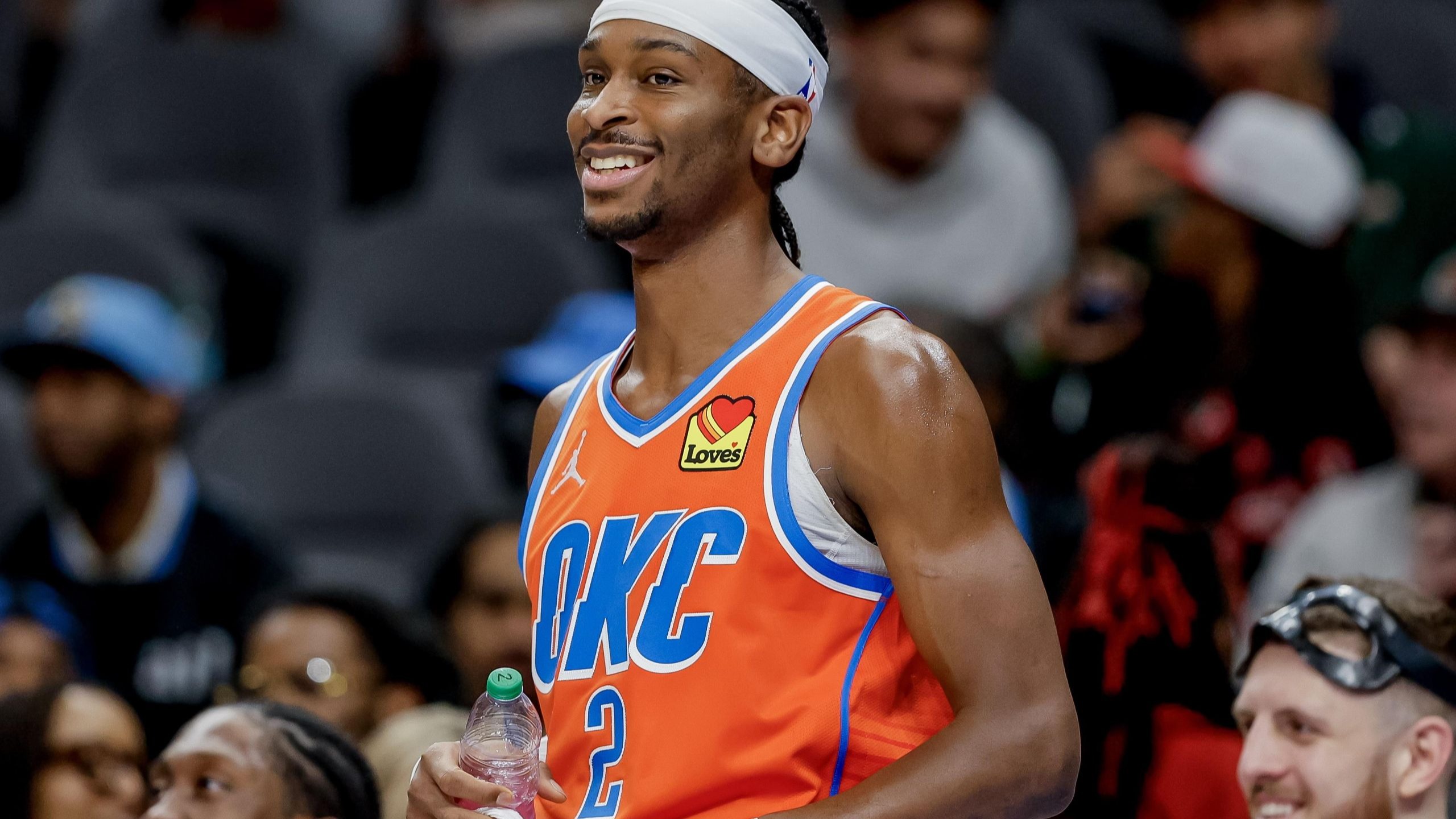 好博足球官网-里程碑夜俄克拉荷马雷霆单刀错失；欧篮联冲刺阶段刷纪录；更衣室稳定；赛季目标并未改变